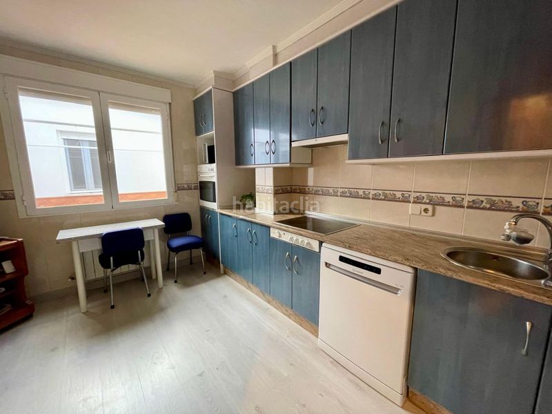 Foto b91d2157-4f9b-44db-ab20-695ee0cba351. Casa amb calefacció aparcament a Valdepeñas