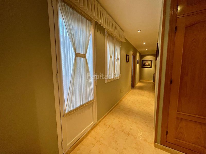 Foto ba659ff8-383c-47a0-ac2a-a1d7a495c52e. Casa amb calefacció aparcament a Valdepeñas