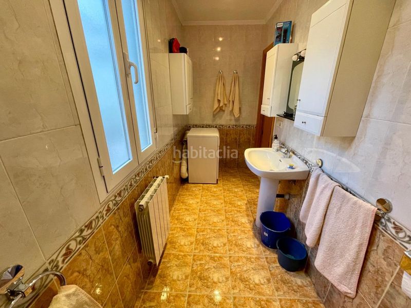 Foto c5eb3f4f-71a8-4891-936b-573e614a31f6. Casa amb calefacció aparcament a Valdepeñas