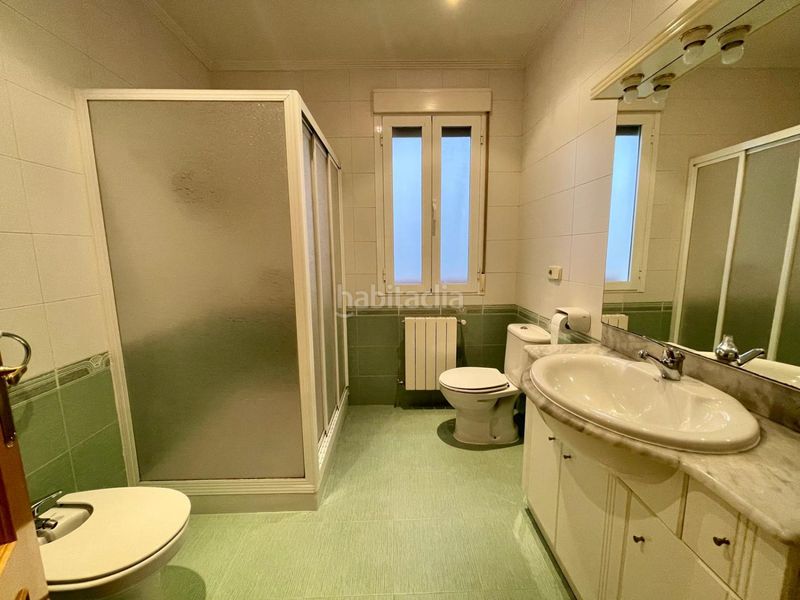 Foto cde2792b-0bc4-40c8-88e7-d1d473539303. Casa amb calefacció aparcament a Valdepeñas