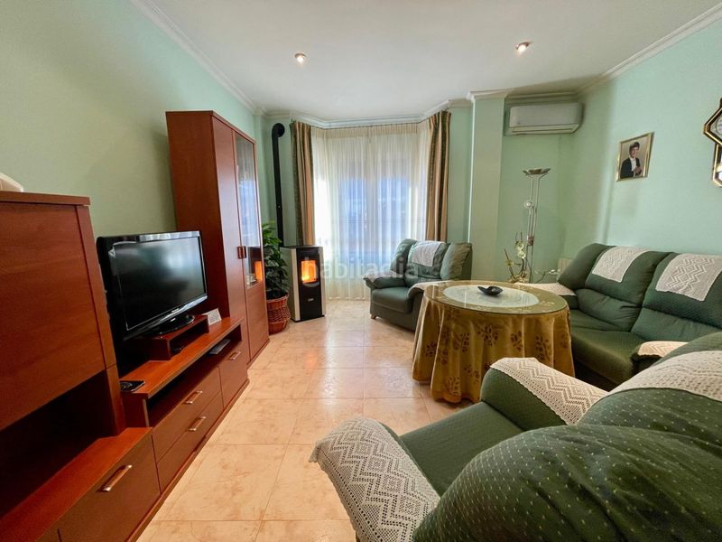 Foto da013792-afe7-4a22-bf90-0b31af317cb0. Casa amb calefacció aparcament a Valdepeñas