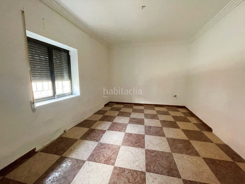Foto 98445730-d356-4525-b809-aa5acd8a9a60. Casa a Valdepeñas