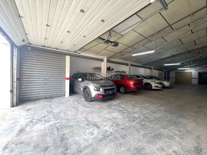 Foto e0664a42-eb0e-4162-964d-6a3da15f74bd. Aparcament cotxe a Valdepeñas