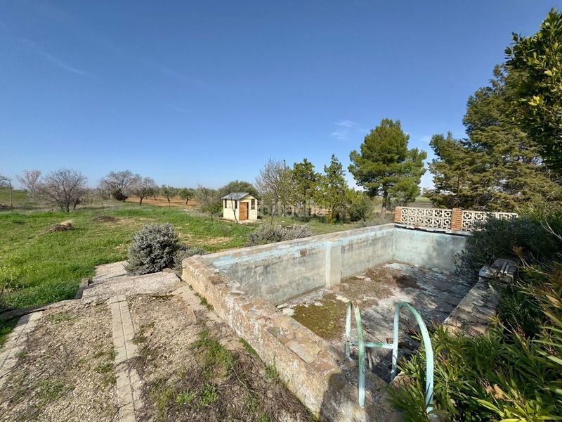 Foto bfa071d9-71d9-470a-9b1a-365581651df2. Masia a Torrenueva