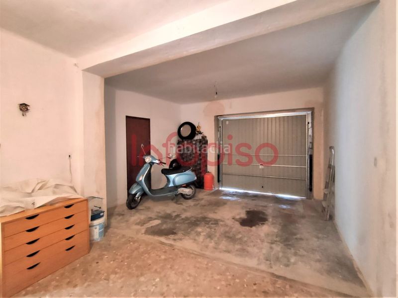 Foto a7e377ec-e43f-4334-8204-46d38fc9a71a. Casa amb calefacció aparcament a Valdepeñas