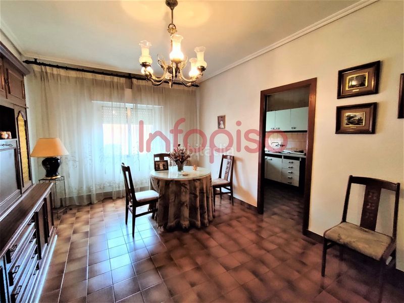 Foto 7f17d679-762f-4475-a054-55e58f09bd02. Casa amb calefacció aparcament a Valdepeñas