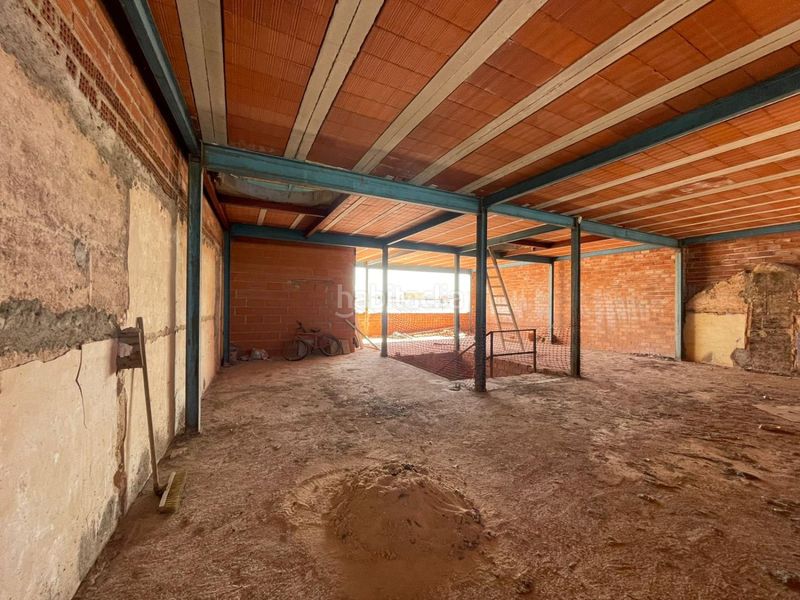 Foto 243ba71a-3991-473d-ae17-4e3992460003. Casa amb aparcament a Valdepeñas