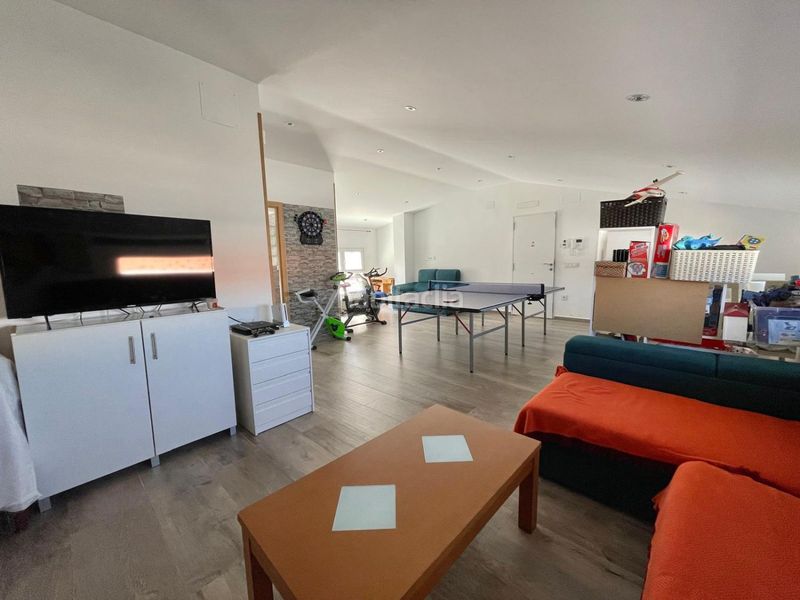 Foto 57562ca2-124f-4eb6-99a6-1f3c89947be4. Casa amb calefacció aparcament a Valdepeñas