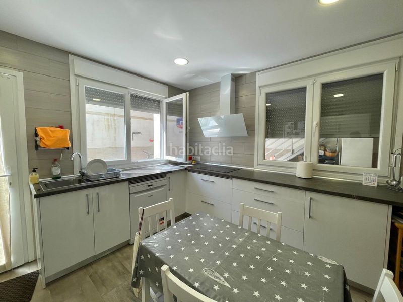 Foto 661cf790-efae-4283-9744-11b52cb1f95b. Casa amb calefacció aparcament a Valdepeñas