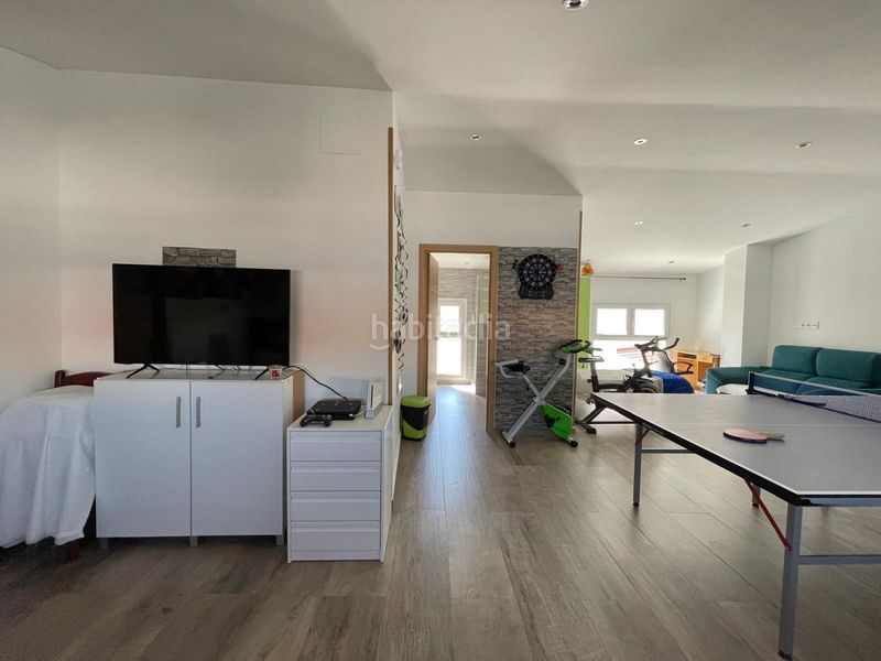 Foto a4249a9c-ae6e-4b81-befa-8016128c949c. Casa amb calefacció aparcament a Valdepeñas