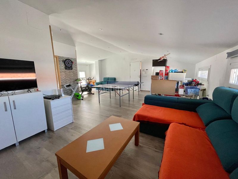 Foto b9499daa-05d5-43c7-9b35-30005520564e. Casa amb calefacció aparcament a Valdepeñas