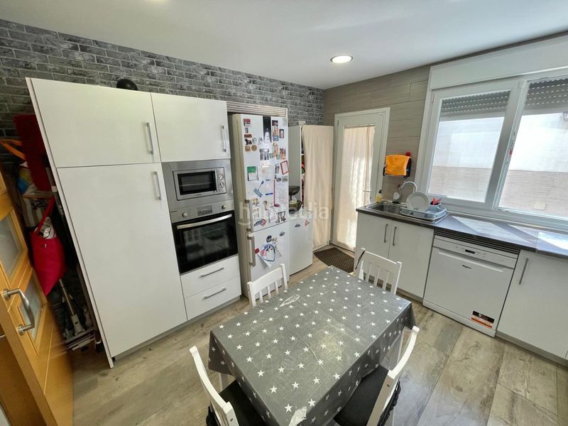 Foto fcf4bee0-df46-4c4a-9ffe-b72d39402578. Casa amb calefacció aparcament a Valdepeñas