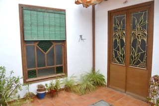 House in Valdepeñas. Casa en venta en seis de junio, 15 dormitorios.