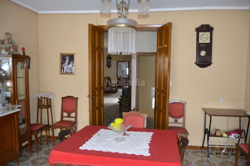 Foto a76e43cd-fde5-42a3-b4aa-ef587d04efe3. Casa a Valdepeñas