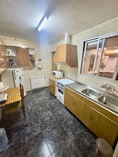 Foto de4040fb-9d39-4639-af1d-ab6e0dd8ab8a. Casa amb calefacció a Valdepeñas