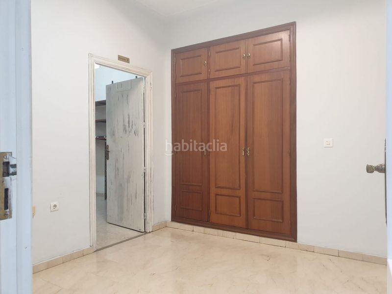Foto 0eff3070-958a-4391-a096-51cc9aa79ad8. Local comercial a Valdepeñas