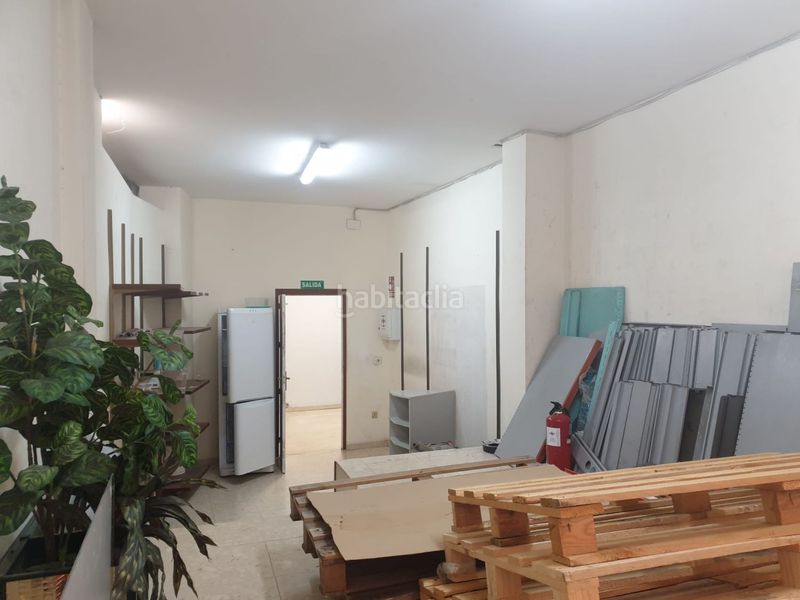 Foto b8cfa006-1901-4c54-94b8-f31d3a2d3570. Local comercial a Valdepeñas