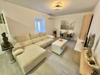 Casa in Valdepeñas. Casa en venta en centro salud, 3 dormitorios.