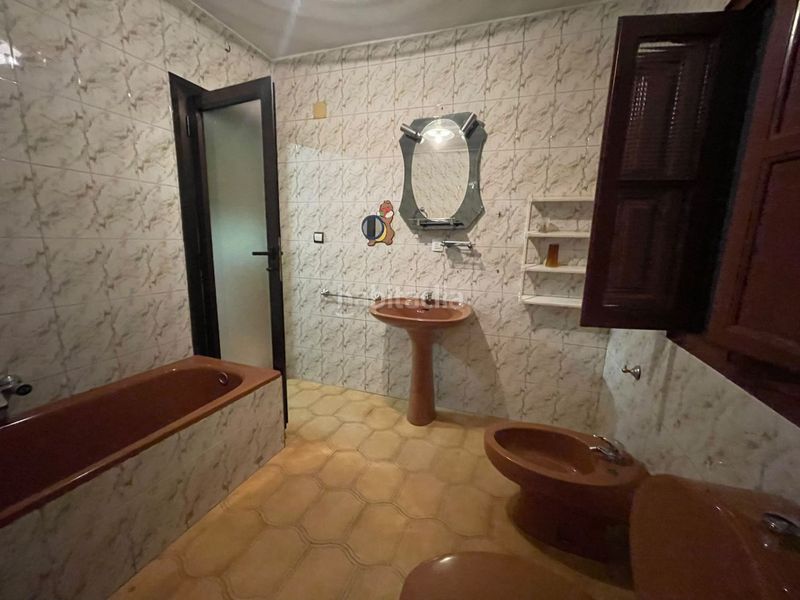 Foto 0129936d-b41b-48a0-8514-b9a3d7772ff7. Casa amb calefacció aparcament a Valdepeñas