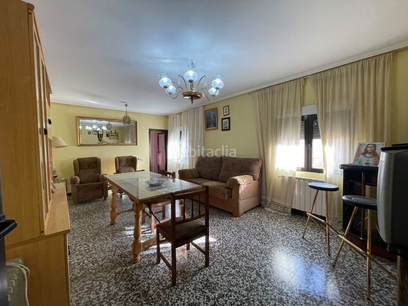 Foto d7b39ac5-5a59-49e1-b771-dcf7abfed329. Casa amb calefacció aparcament a Valdepeñas