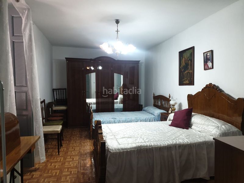 Foto f66a275c-2c25-43dd-b349-4402003f1056. Casa amb calefacció aparcament a Valdepeñas