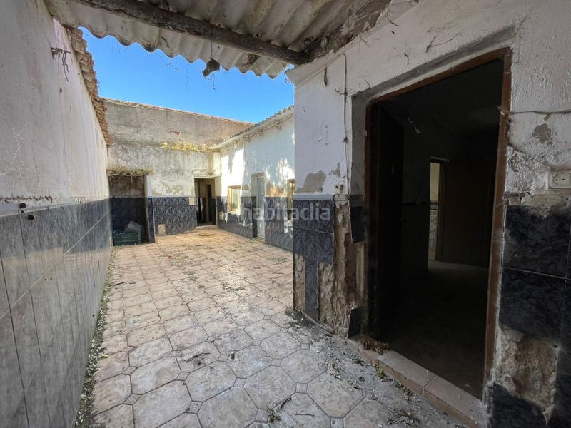 Foto f075661b-b189-4a8e-b7ad-905f5679569d. Casa a Valdepeñas