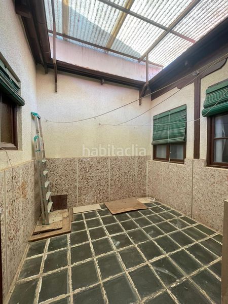 Foto b8d8f511-66e8-4eb5-9f38-6ffdc616fe6a. Casa amb calefacció aparcament a Valdepeñas