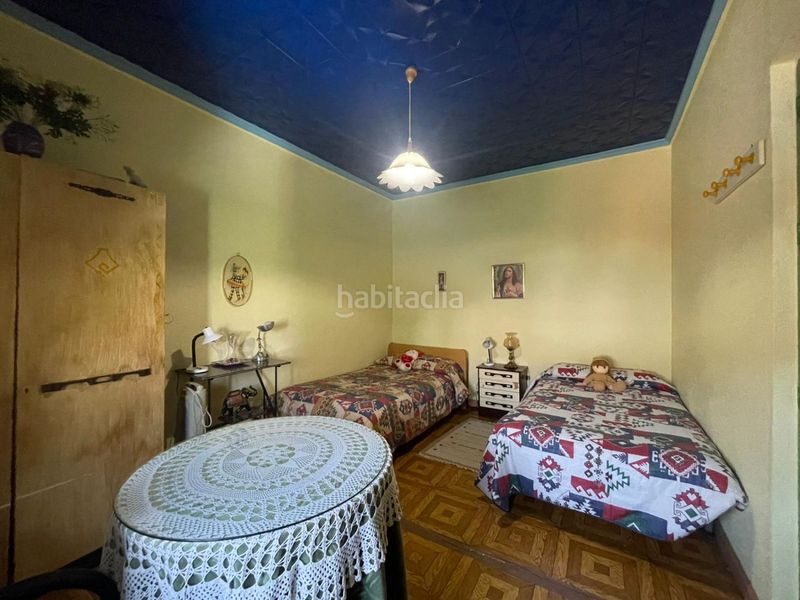 Foto e3682f06-012f-47bf-be3a-19d1eb110e3e. Casa amb calefacció aparcament a Valdepeñas