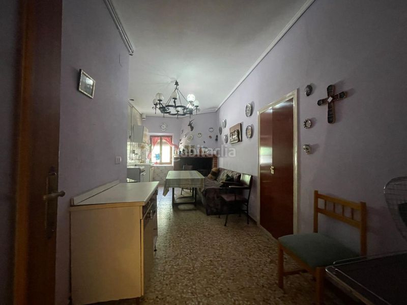 Foto f583b13f-b47b-47bb-a35a-c65949c25e2b. Casa amb calefacció aparcament a Valdepeñas