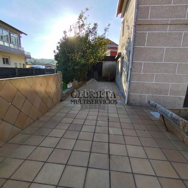 Foto 1322e484-eb12-4073-a71e-df54d74caa35. House with heating parking in Valadares - Beade Vigo