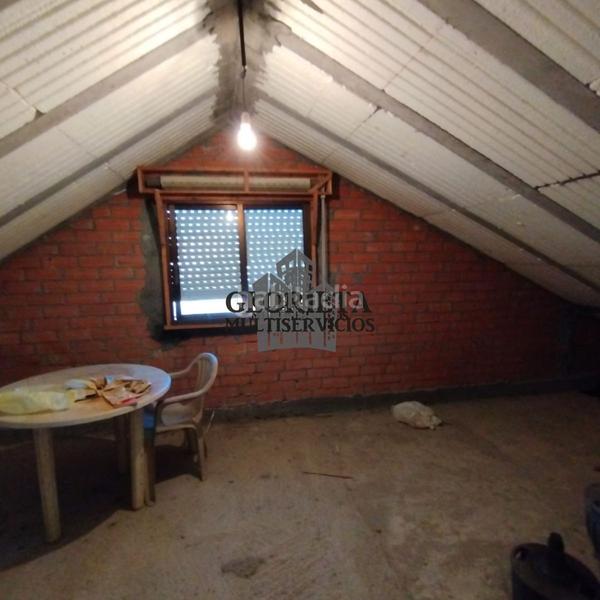 Foto 1a3d6f0d-9bff-4220-b853-3324bff854e5. House with heating parking in Valadares - Beade Vigo