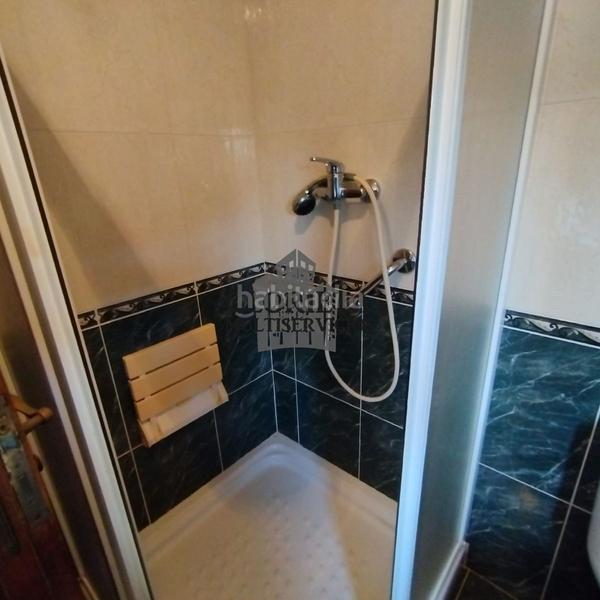 Foto 2928c414-6f13-4a7f-85fe-5cbcdeedfb1c. House with heating parking in Valadares - Beade Vigo