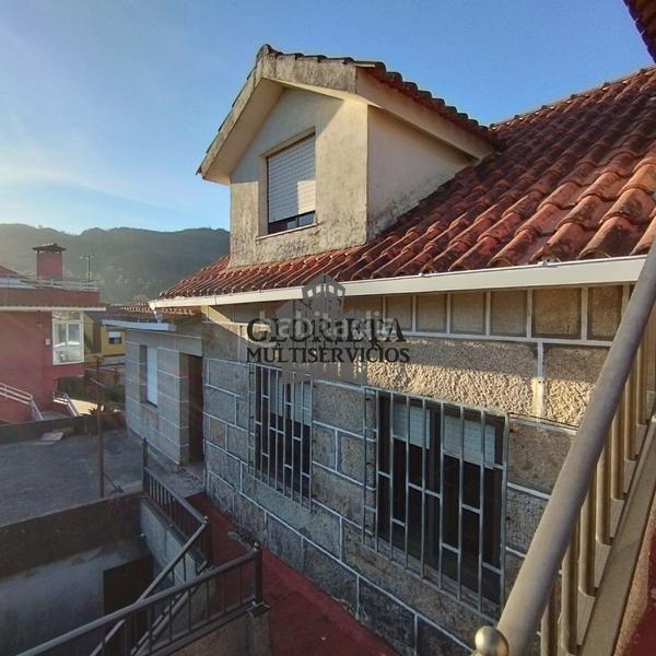 Foto 91f3e79d-d94d-45c7-a03c-ee8b6289ae45. House with heating parking in Valadares - Beade Vigo