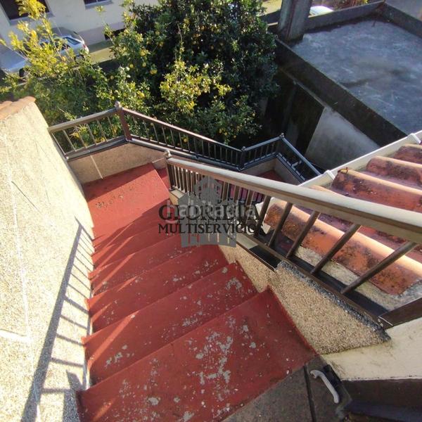 Foto ddacd981-f95b-47cc-9ac1-03017a46feb4. House with heating parking in Valadares - Beade Vigo