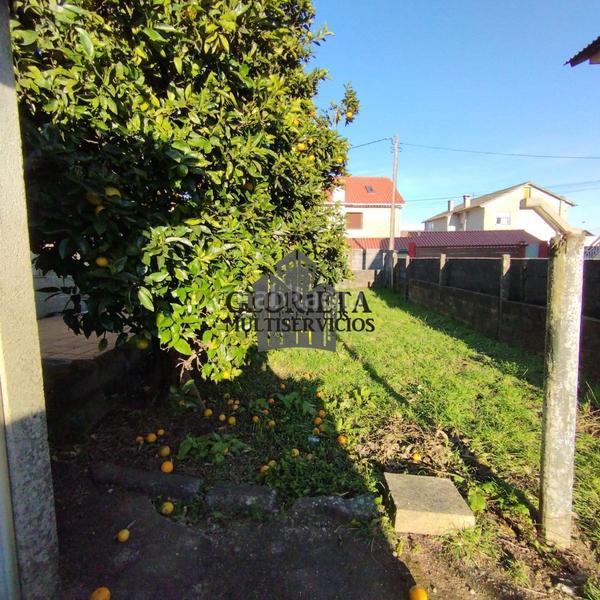 Foto eb332edd-514e-4665-b2db-6c25e3bf8273. House with heating parking in Valadares - Beade Vigo