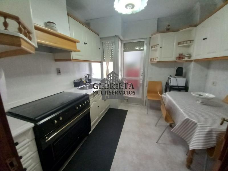 Foto 4f5fd529-dc11-4596-9798-c69bdc622d31. Appartamento con riscaldamento in Cuntis