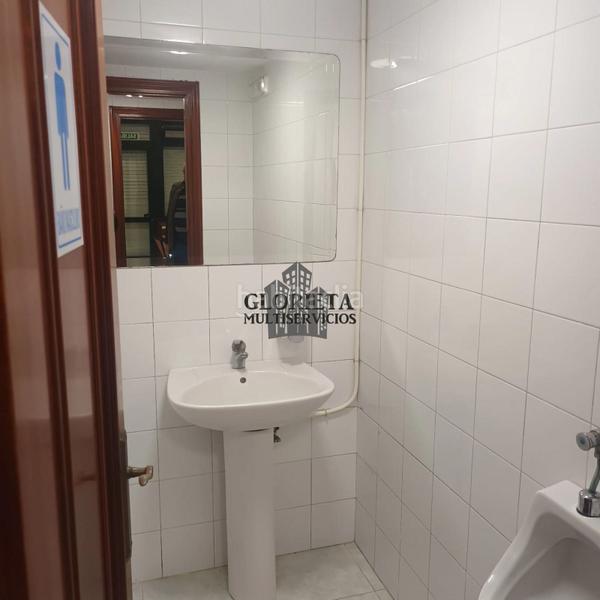 Foto 01bbafd1-5dfd-47f6-9c0c-ec0ffdd337ff. Local comercial  en venta en Marín