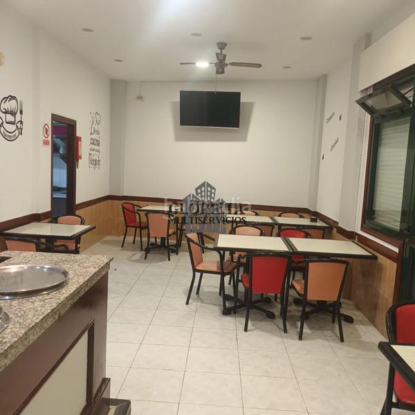 Foto b22ec1ce-4407-4ecc-9555-900aaa7a9f72. Local comercial  en venta en Marín