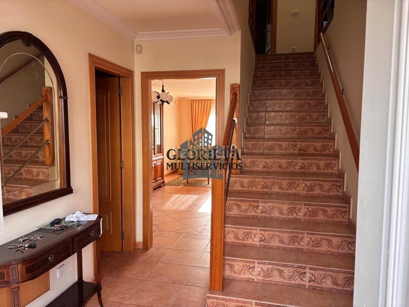 Foto c91d00cf-7736-4ebf-a0cf-f150f59650dd. Chalet increible chalet adosado en Sanxenxo pueblo Sanxenxo