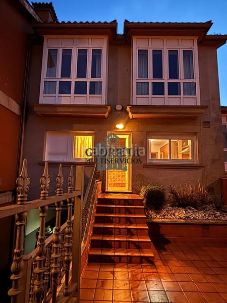 Foto fbc7ac69-c19a-4aaf-9ee5-8b96a309bb7d. Chalet increible chalet adosado en Sanxenxo pueblo Sanxenxo