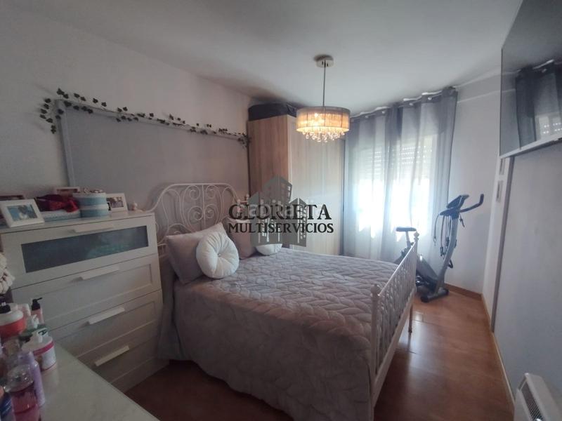Foto d35c31e1-9710-4e63-b312-95dcb9f46c3a. Pis amb calefacció a Poio