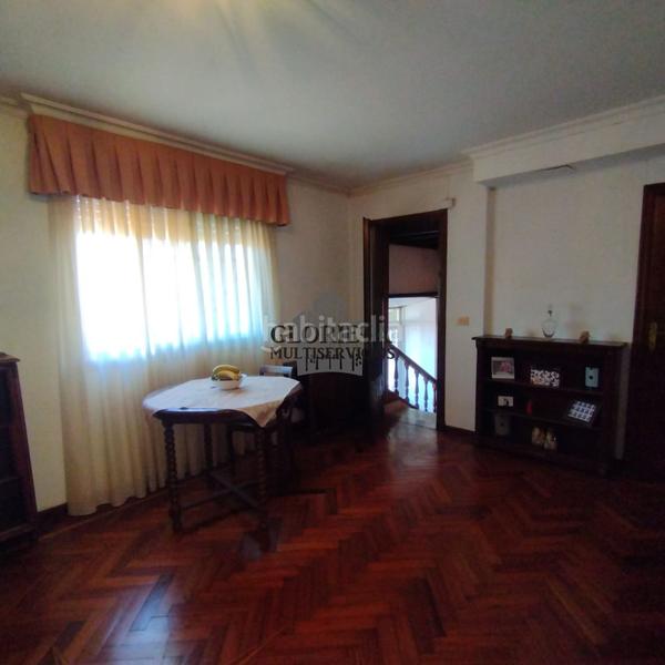 Foto 8639cfc8-d53a-4184-8acf-13fdc36eef42. Casa adosada  en venta en Teis en Teis Vigo