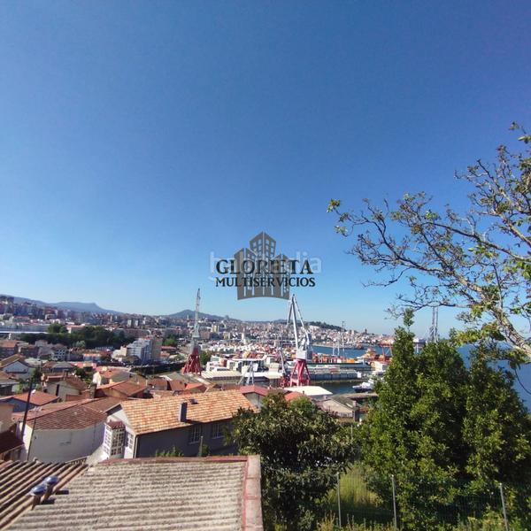 Foto c74e642a-63c0-46b5-96d2-2a76015418fc. Casa adosada  en venta en Teis en Teis Vigo