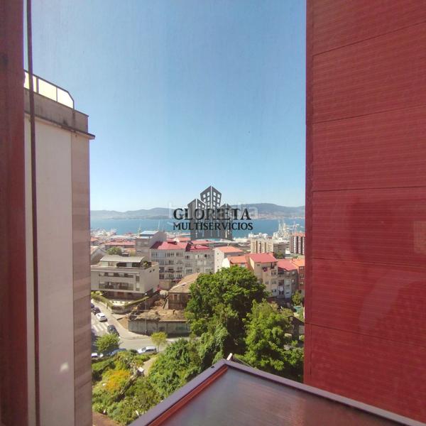 Foto 75e4e859-906d-46a5-b644-c1bda62ad0fd. Rent flat with heating parking in Fátima Vigo