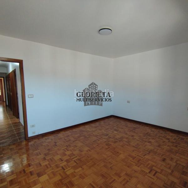 Foto 7771adf5-8d09-43d2-8787-f92ba0b40320. Rent flat with heating parking in Fátima Vigo