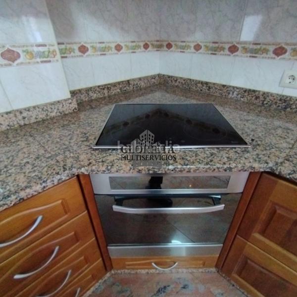 Foto 9b75eac3-f632-418e-bb14-5c4d9d60e615. Rent flat with heating parking in Fátima Vigo