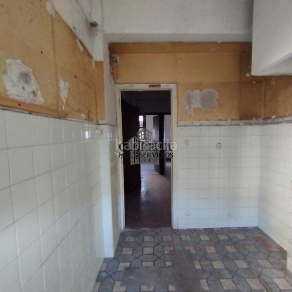 Foto 41a09d29-8ca5-4c43-8f7a-1e4b7ceb993b. Edificio  en venta en fátima en travesía de Vigo - san xoán Vigo