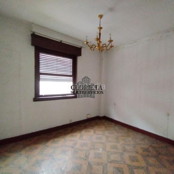 Foto bb7b43ca-2e34-4d39-b74c-97f847e9e2f2. Edificio  en venta en fátima en travesía de Vigo - san xoán Vigo