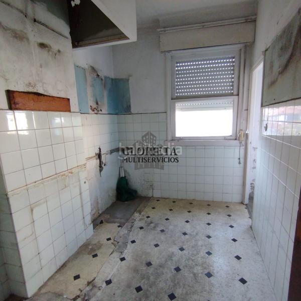 Foto db5175c1-54ea-4a13-ba51-f1fb8831add1. Edificio  en venta en fátima en travesía de Vigo - san xoán Vigo