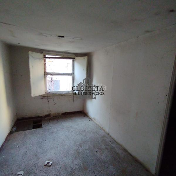 Foto f5e8ddc3-17b6-46c5-93fc-d35a6a9a7096. Edificio  en venta en fátima en travesía de Vigo - san xoán Vigo
